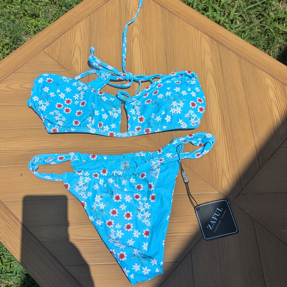 Zaful Blue and White Floral Bikini Swimwear